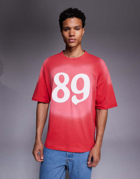 ASOS DESIGN – Röd, spraytvättad, kraftig t-shirt i oversize med påsytt twilltryck - view 1