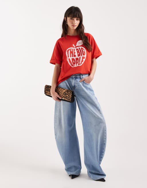 ASOS DESIGN – Röd t-shirt i oversize med korta ärmar och stort äppeltryck, 2 av 4
