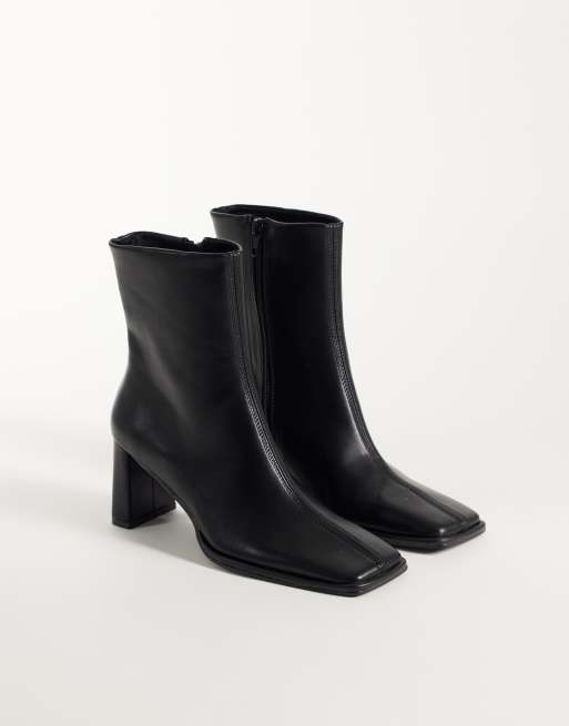 ASOS DESIGN Romeo square toe heeled ankle boots in black, 2 of 4