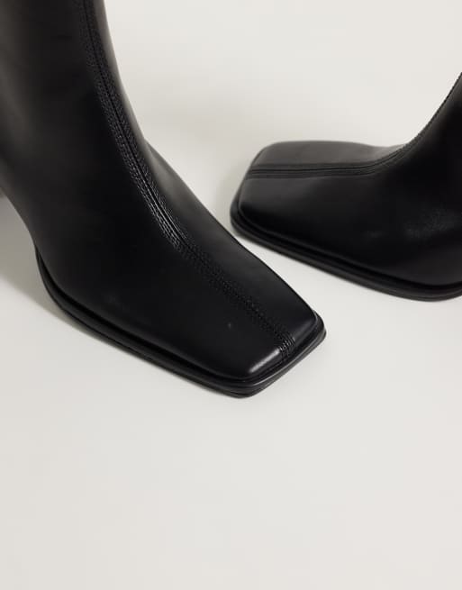 ASOS DESIGN Romeo square toe heeled ankle boots in black, 3 of 4