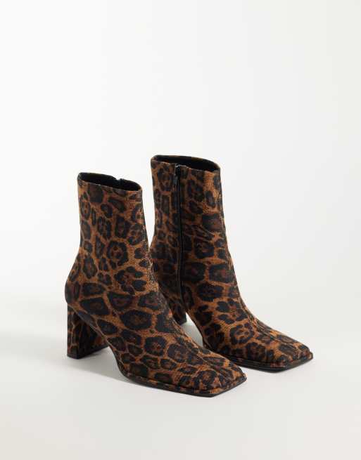 ASOS DESIGN Romeo square toe heeled ankle boots in leopard, 2 of 4