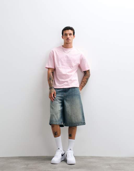 ASOS DESIGN – Rosa, avslappnad t-shirt med boxig passform, texttryck framtill och råskuren fåll, 3 av 5