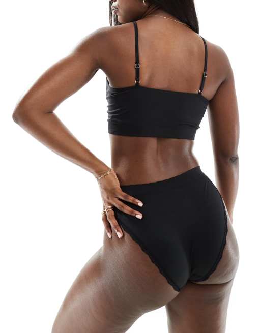 ASOS DESIGN - Rosa - Completo con crop top e slip nero con bordi in pizzo, 3 di 4