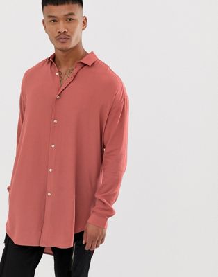 ASOS DESIGN – Rosa crêpeskjorta i oversize longline-modell med sänkt axelsöm