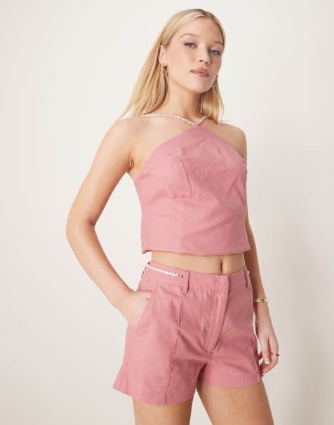 ASOS DESIGN – Rosa, figursytt linneset med böljande halterneck-topp och shorts med pärlor - view 1