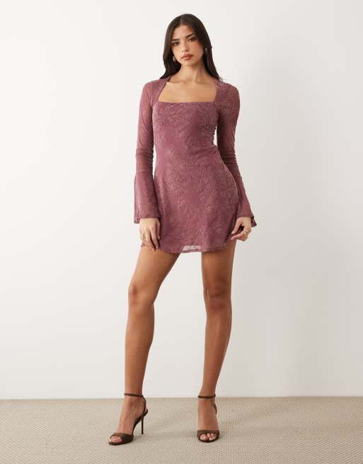 ASOS DESIGN – Rosa, flockad miniklänning med fyrkantig ringning och utsvängda ärmar, 4 av 4