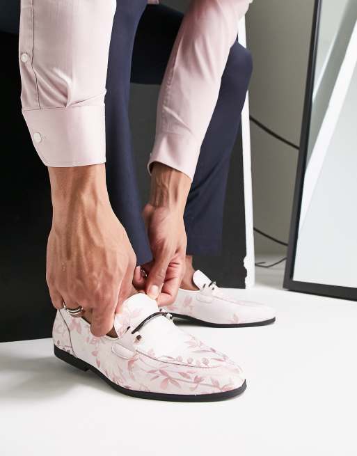 ASOS DESIGN – Rosa geblümte Loafer aus Kunstleder mit Trensenverzierung , 4 von 4