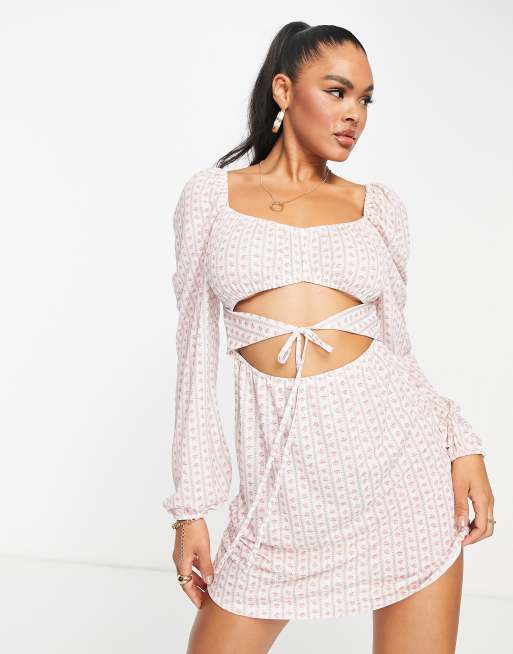 ASOS DESIGN – Rosa klänning med långa ärmar, utskurna detaljer och blommigt och randigt mönster