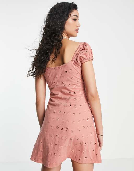 ASOS DESIGN - Rosa mini-tea-kjole med broderi på brystpartiet samt knapper, 2 af 4