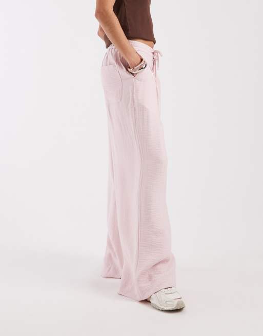 ASOS DESIGN – Rosa, mjuka, texturerade byxor med vida ben, 2 av 5