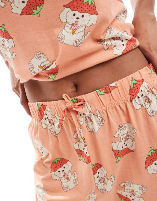 ASOS DESIGN – Rosa pyjamas med T-shirt och byxor med mudd och jordgubbs- och hundtryck, 3 av 4