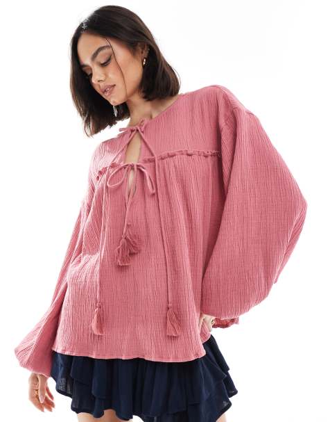 ASOS DESIGN – Rosa, strukturerad smocktopp i bomull med knytband - view 1