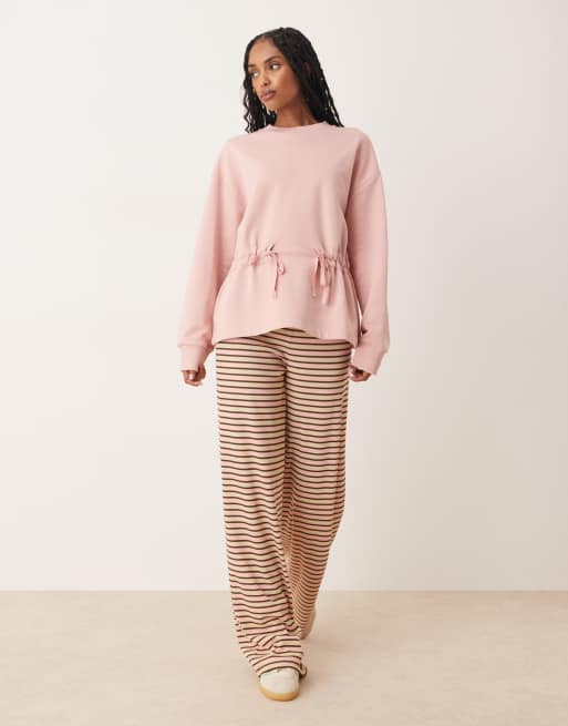 ASOS DESIGN – Rosa sweatshirt med rynkad rosettknytning, 2 av 4