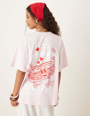 ASOS DESIGN – Rosa t-shirt i oversize med "sandwich club"-tryck - view 1