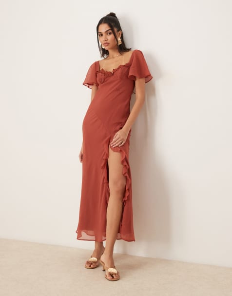 ASOS DESIGN – Rostfärgad midaxiklänning med spetskant, utsvängd ärm, volang, bar rygg och slits - view 1