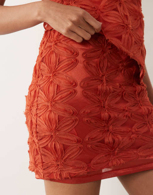 ASOS DESIGN – Roströd minikjol i mesh med applikationer, del av set, 3 av 5