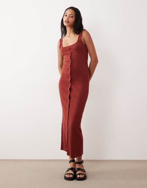 ASOS DESIGN – Roströd, ribbad midiklänning med knäppning och picotkant, 2 av 4