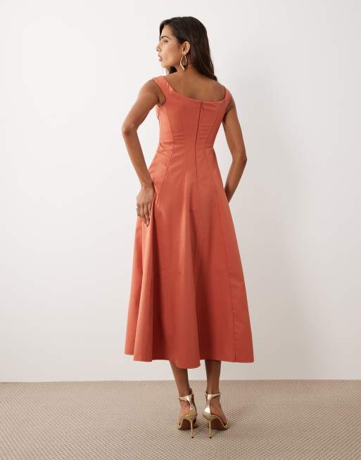 ASOS DESIGN – Roströd, strukturerad midiklänning med utskurna detaljer, 4 av 4