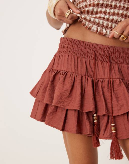 ASOS DESIGN – Roströda trosshorts med volang i dra på-stil, 4 av 5