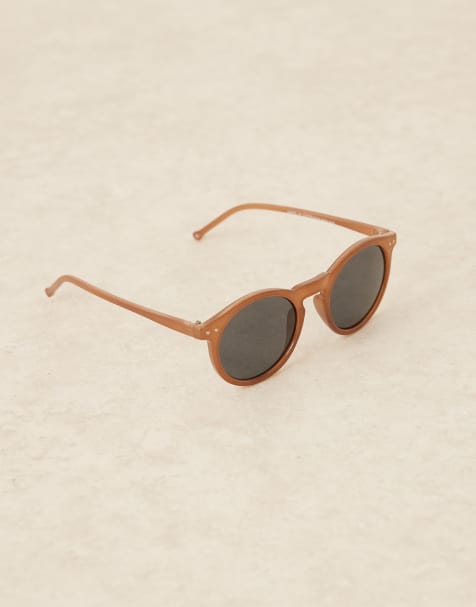ASOS DESIGN round retro sunglasses with smoke brown lens and brown frame - view 2