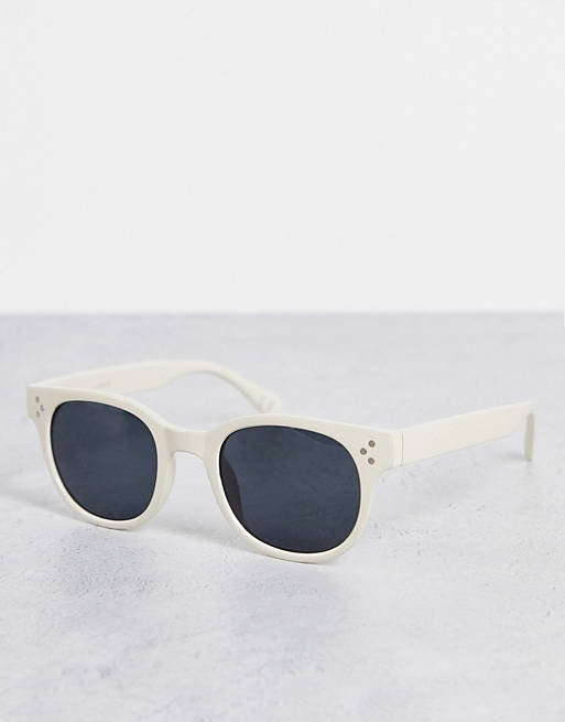 ASOS DESIGN round sunglasses with smoke lens in ecru - BEIGE