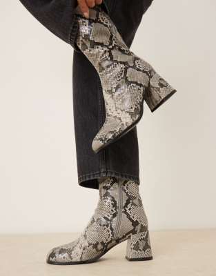 Royce - Bottines effet serpent à bout rond et talon carré - Gris 39