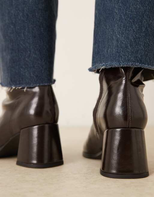 ASOS DESIGN - Royce - Bottines à bout rond et talon carré - Chocolat foncé