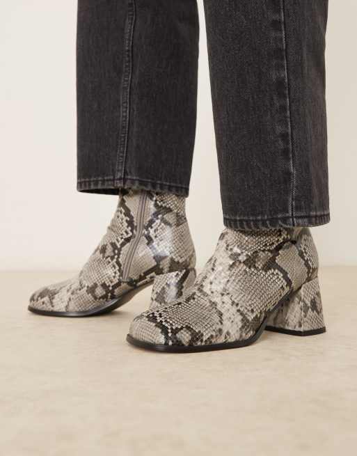 ASOS DESIGN Royce round toe block heeled ankle boots in grey snake, 2 of 4