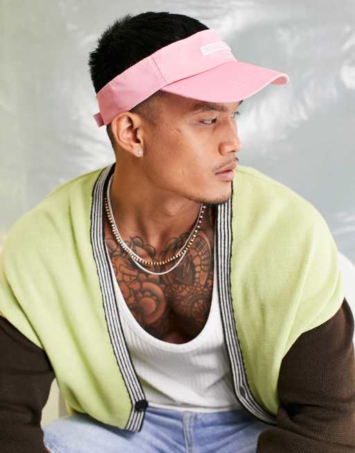 ASOS DESIGN – Różowy nylonowy daszek z gumowaną naszywką