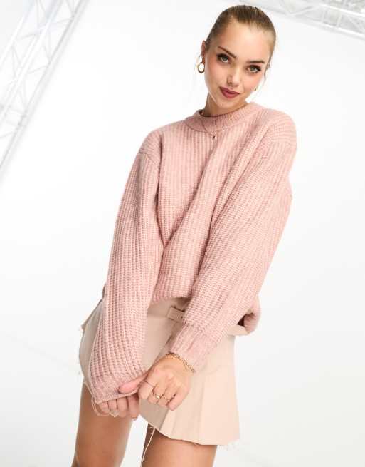 ASOS DESIGN – Różowy prążkowany sweter z okrągłym dekoltem z puszystej dzianiny
