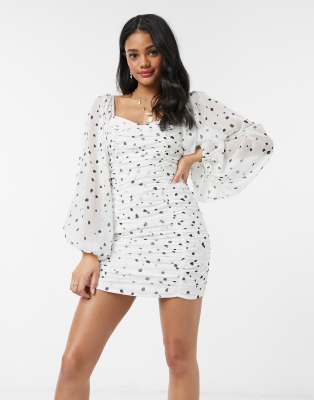 spotted dresses with sleeves