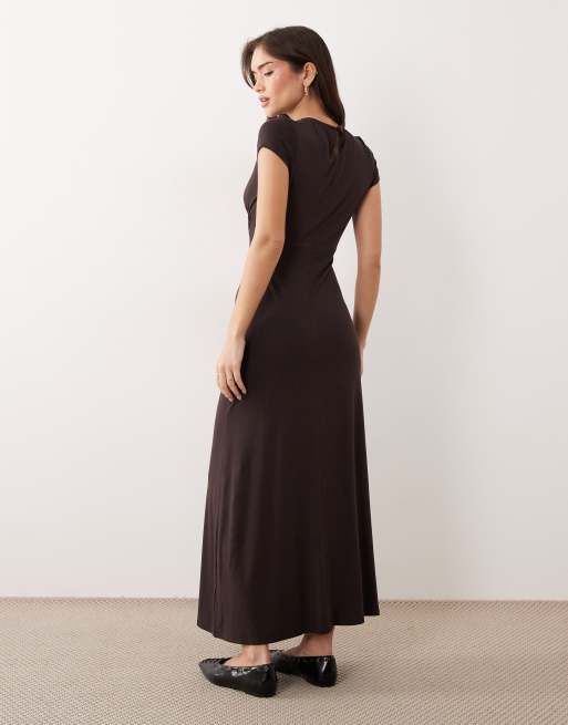 ASOS DESIGN ruched front midi tea dress in chocolate, 3 of 4