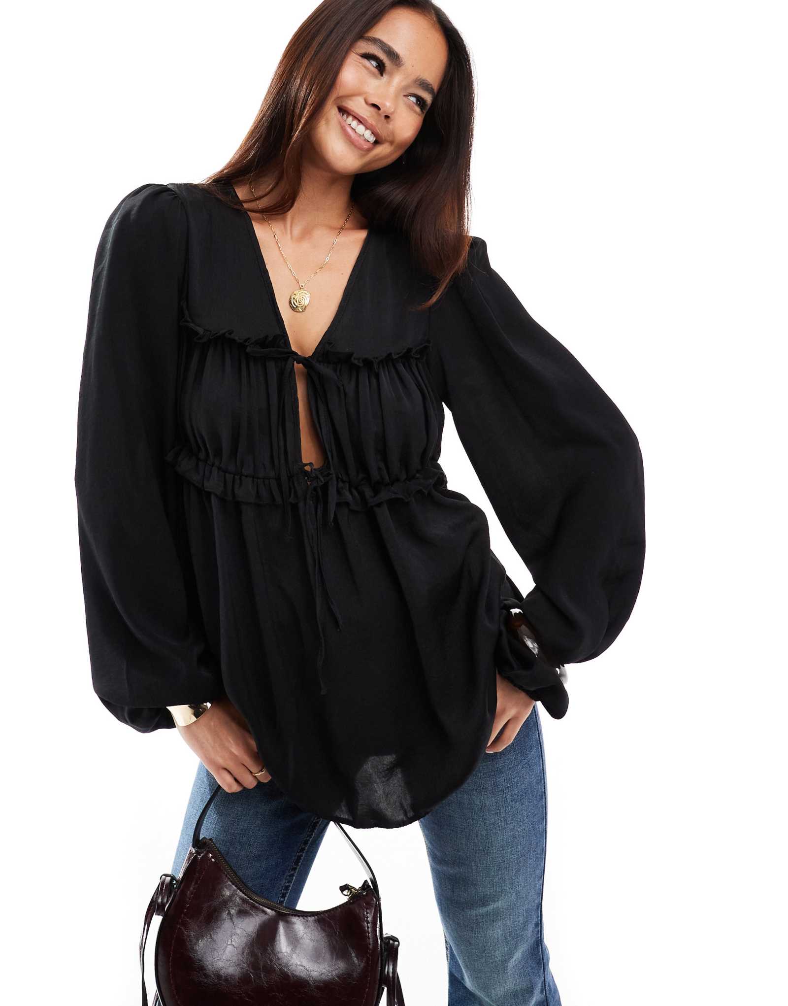 Черная блузка с рюшами и завязками спереди от ASOS DESIGN