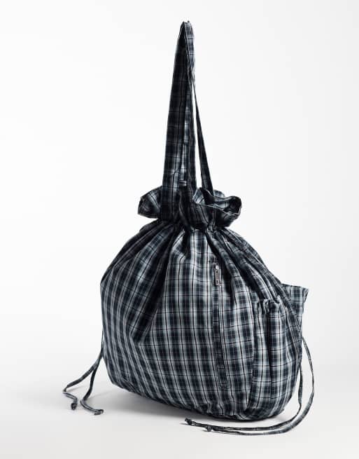 ASOS DESIGN ruched pocket tote bag in check print, 4 of 4