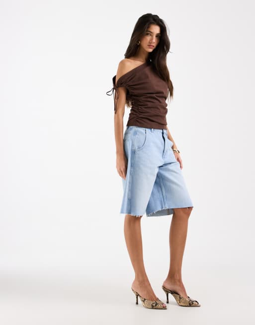 ASOS DESIGN ruched sleeve fallen shoulder waisted tee in chocolate, 2 of 4
