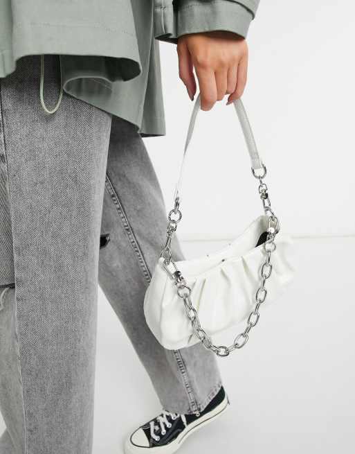 White bag silver chain new arrivals