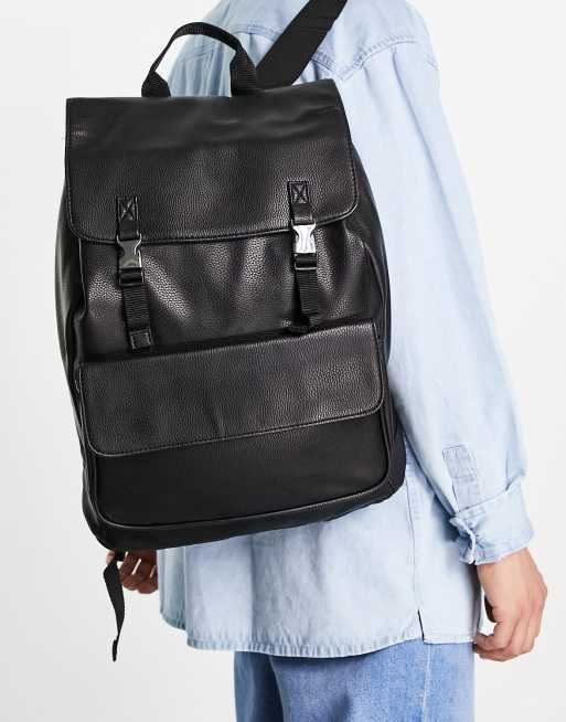 ASOS DESIGN Rucksack aus Kunstleder in Schwarz mit silberfarbenem Clip Verschluss