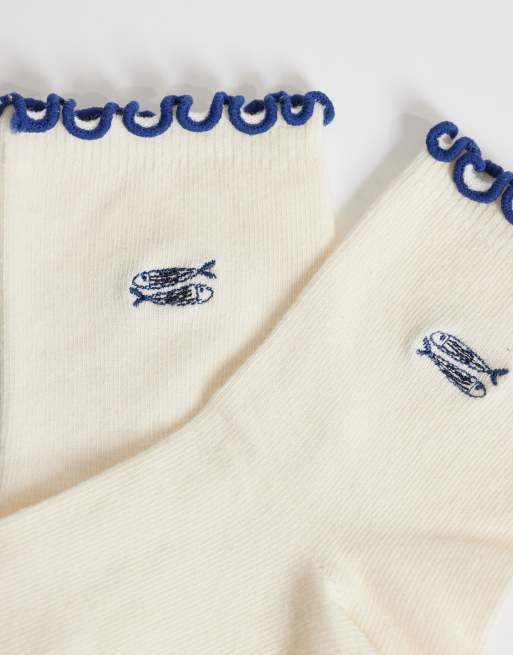 ASOS DESIGN ruffle edge ankle socks with sardine embroidery in white, 2 of 3