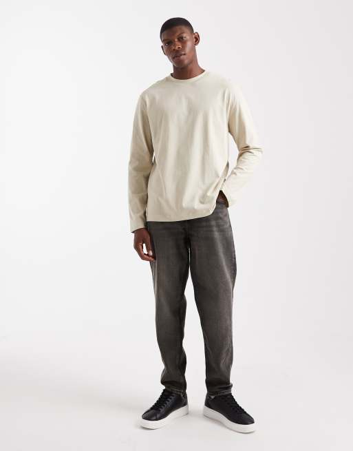 ASOS DESIGN - Ruimvallend basic T-shirt met lange mouwen in beige, 2 van 5