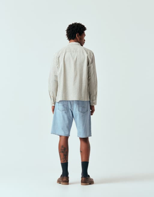 ASOS DESIGN - Ruimvallend gestreept overhemd van seersucker met borduursel op de borst in grijs, 4 van 5