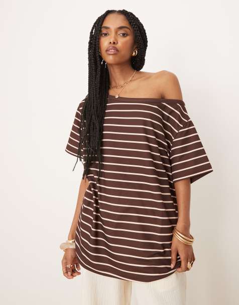 ASOS DESIGN - Ruimvallend gestreept T-shirt met blote schouder in bordeauxrood en roze - view 1
