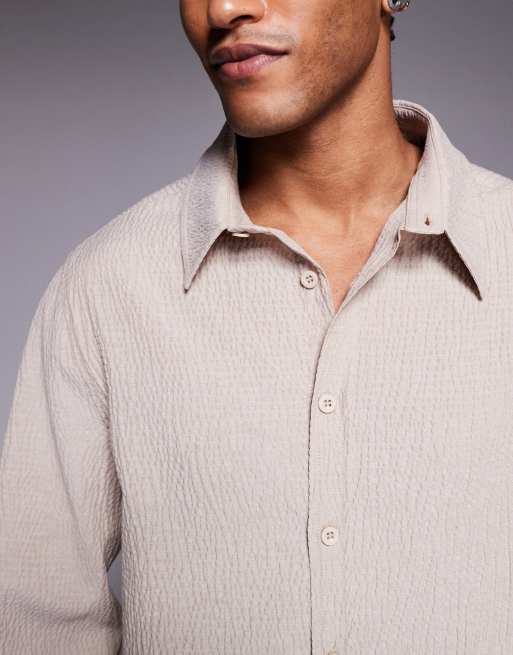 ASOS DESIGN - Ruimvallend overhemd met gerimpelde textuur in bruin, 3 van 5