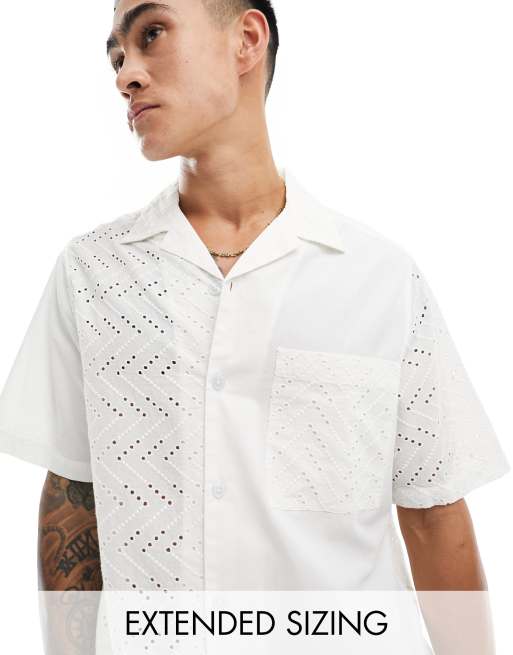 ASOS DESIGN - Ruimvallend overhemd met korte mouwen, reverskraag en inzetstukken met broderie in wit