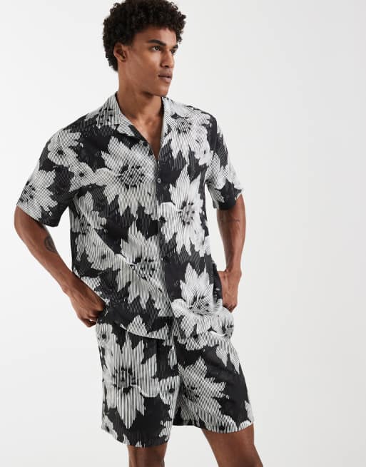 ASOS DESIGN - Co-ord set met bloemenprint in zwart, 2 van 3