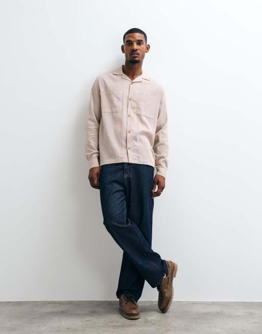 ASOS DESIGN - Ruimvallend overhemd met reverskraag en gekreukte textuur in beige, 2 van 5