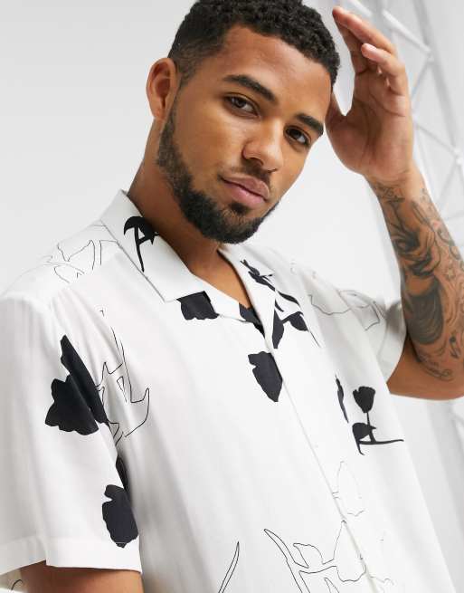 ASOS DESIGN - Ruimvallend overhemd met reverskraag en getekende bloemenprint in grijs