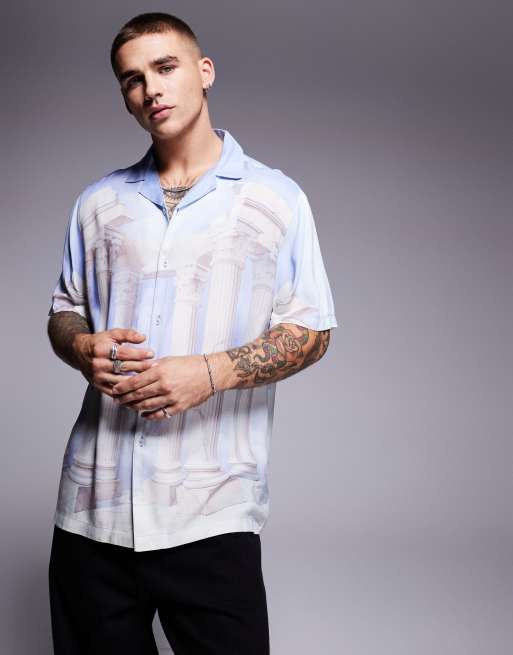 ASOS DESIGN - Ruimvallend overhemd met reverskraag en print in blauw en wit