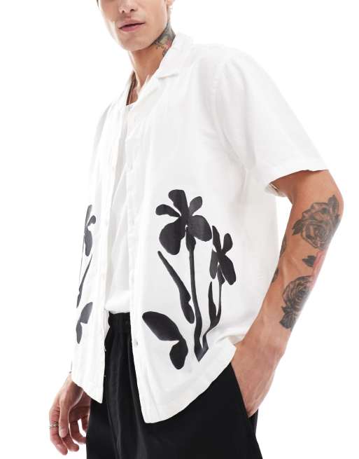 ASOS DESIGN - Ruimvallend overhemd met reverskraag en print in wit