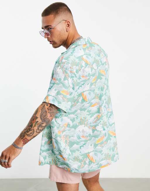 ASOS DESIGN - Ruimvallend overhemd met reverskraag in omgekeerde surfer Hawaiprint, 3 van 4