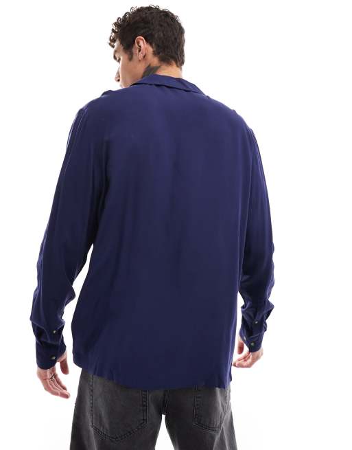 ASOS DESIGN - Ruimvallend overhemd van viscose met diepe reverskraag in marineblauw, 4 van 4